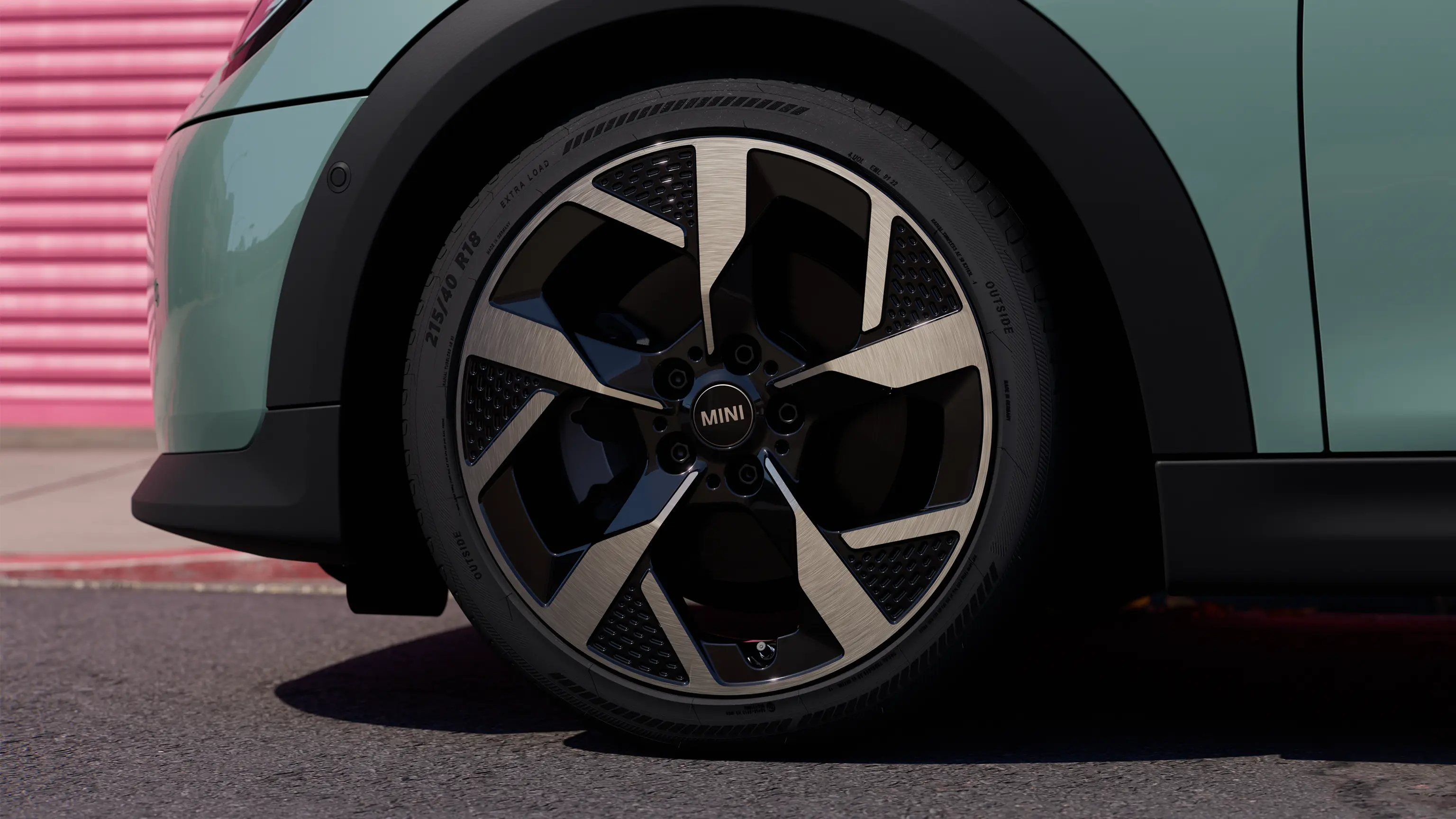 Video af Slide Spoke Rim i bevægelse på MINI Cooper