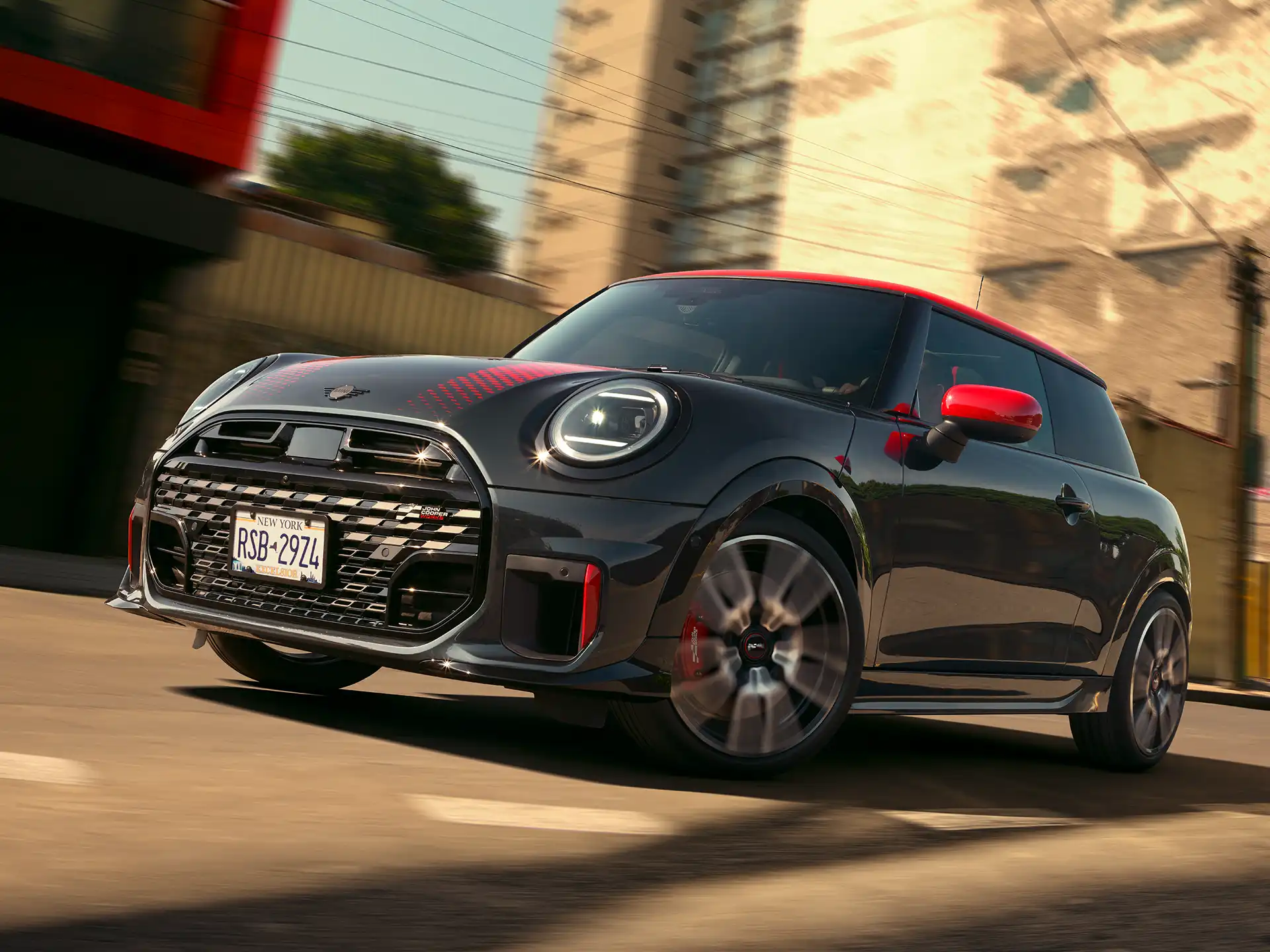MINI John Cooper Works - F66 JCW set fra siden