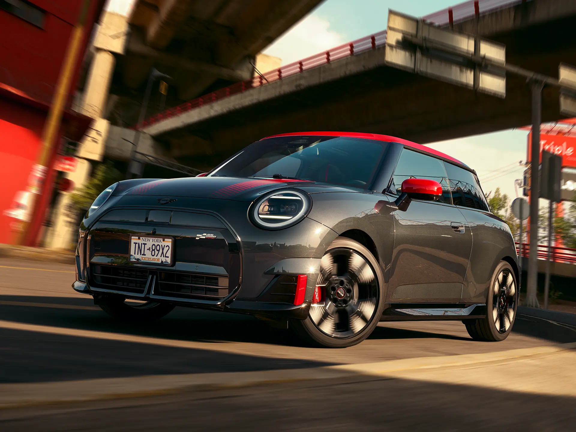 MINI John Cooper Works - J01 JCW set fra siden