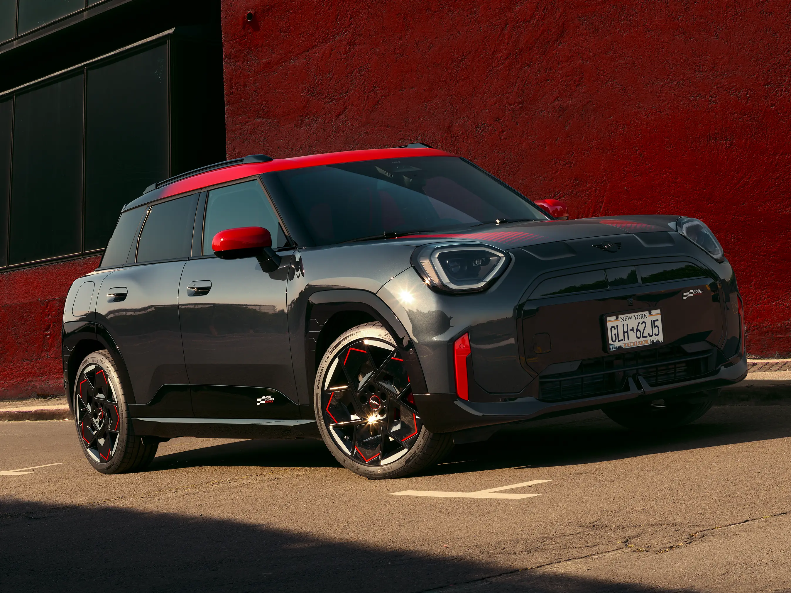 MINI John Cooper Works - J05 JCW set fra siden