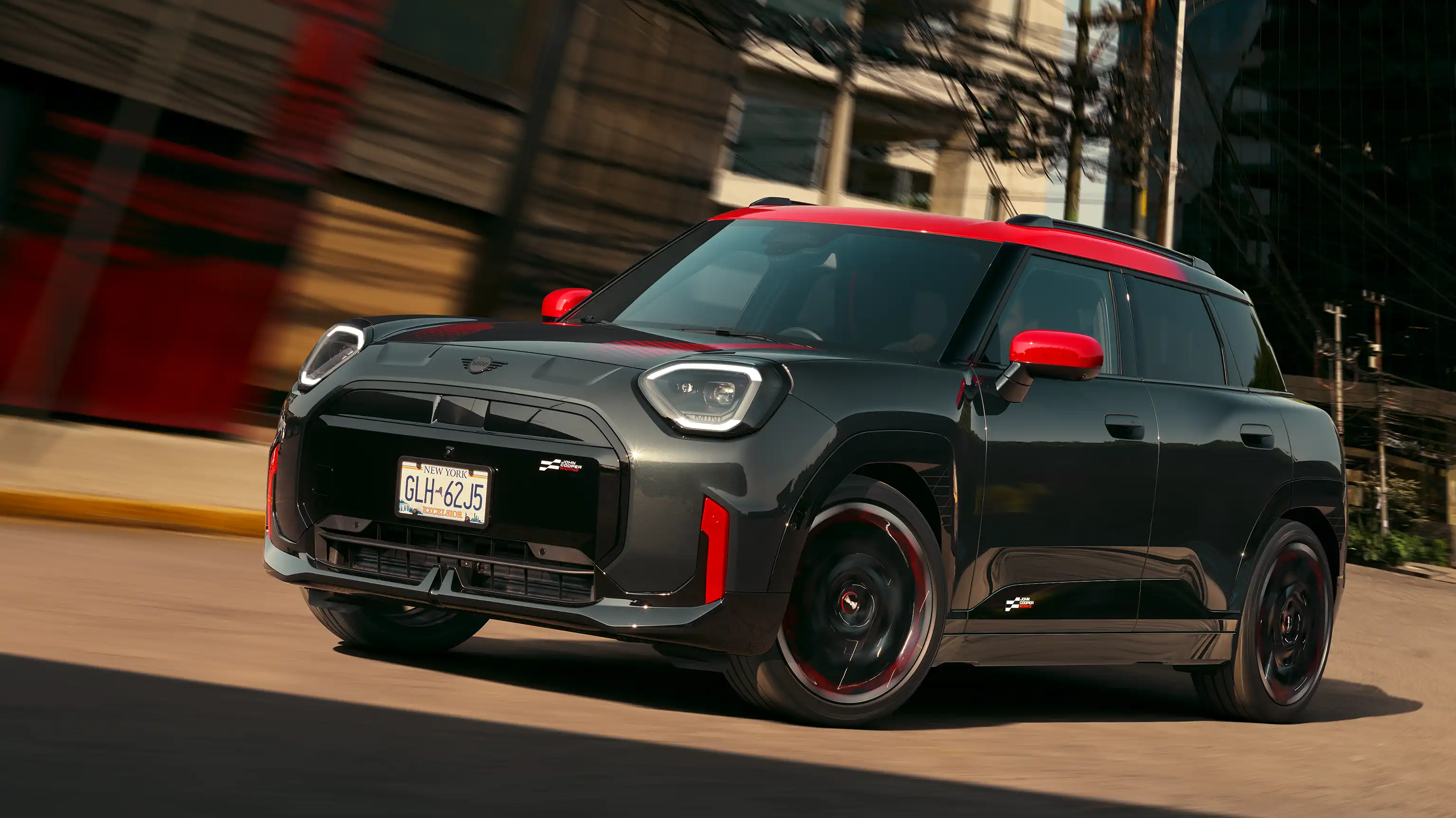 MINI John Cooper Works - J05 JCW set fra siden