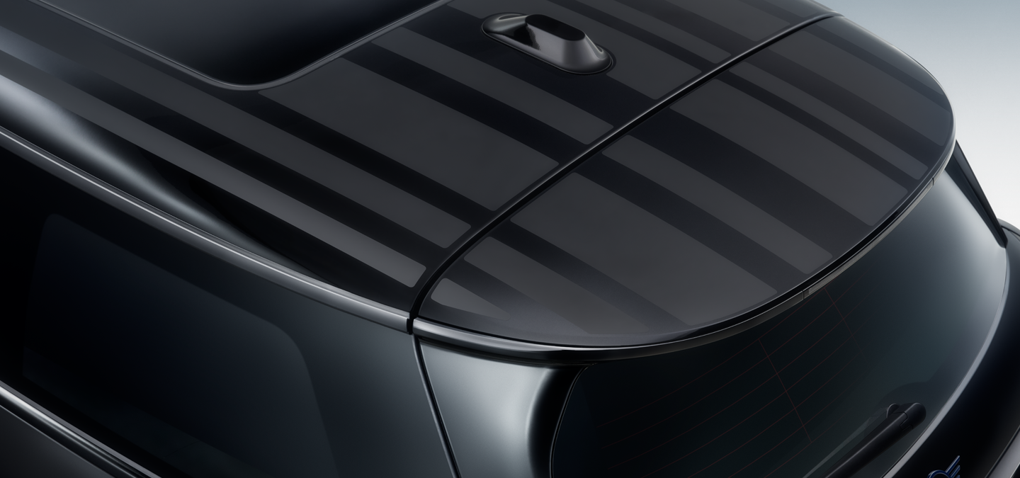 Nærbillede oppefra af MINI Paul Smith Edition med sort kontrasttag og unik fortolkning af det stribede design